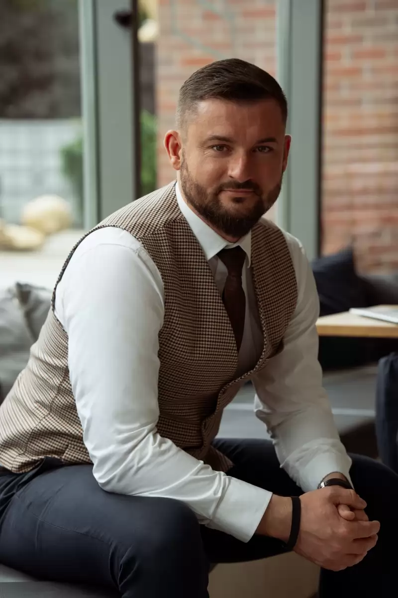 Poszukuje partnerki na wesele 