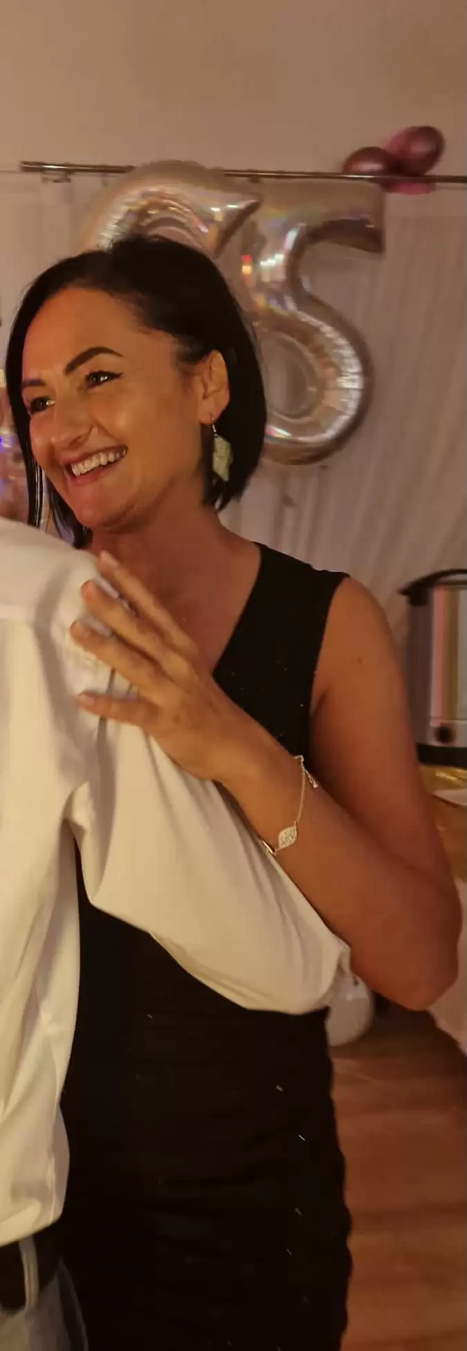 Oferuje towarzystwo na wesela i podobne imprezy
