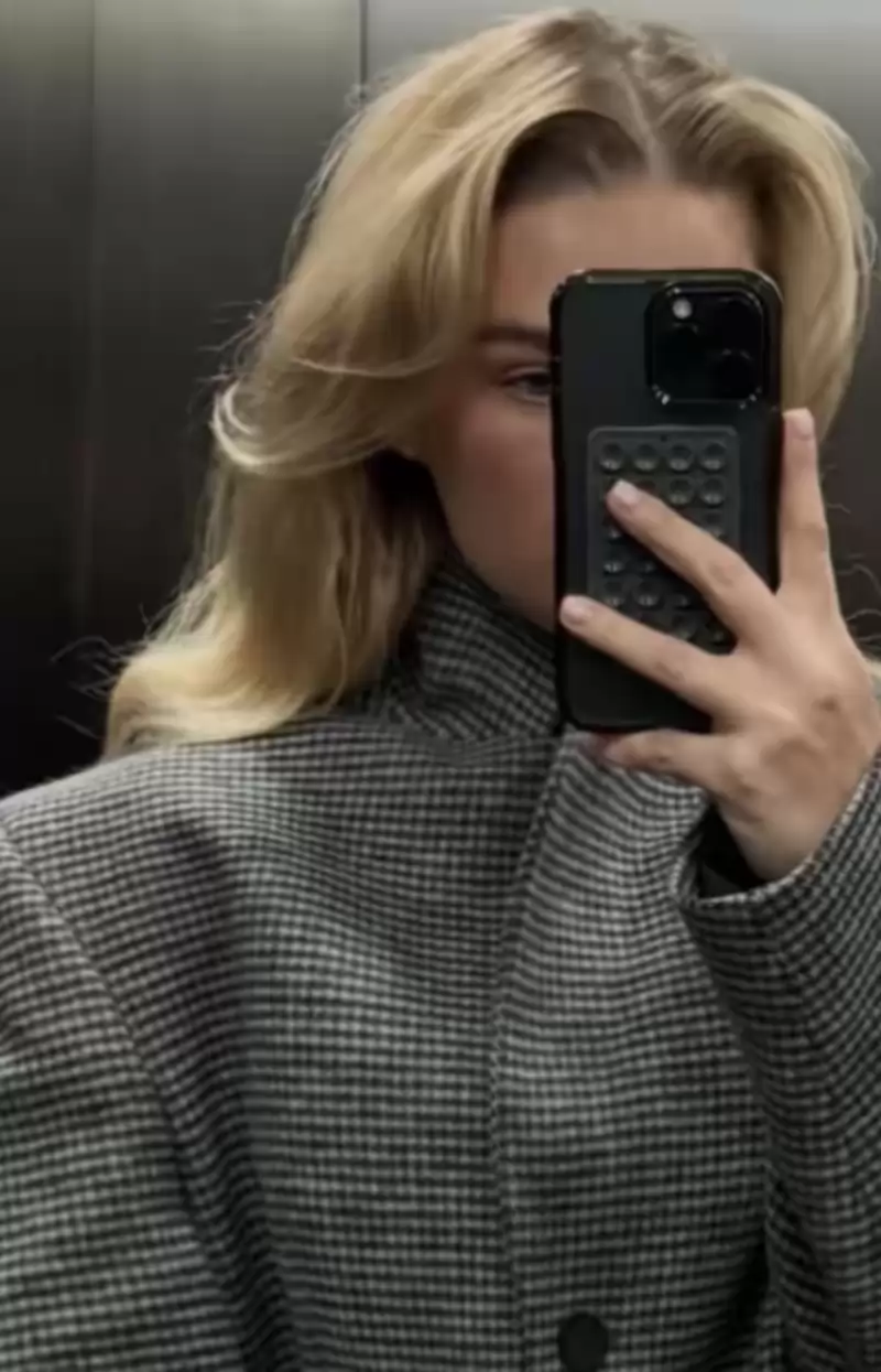 Oferuje towarzystwo wesela komunię spotkania kino kolacja :)